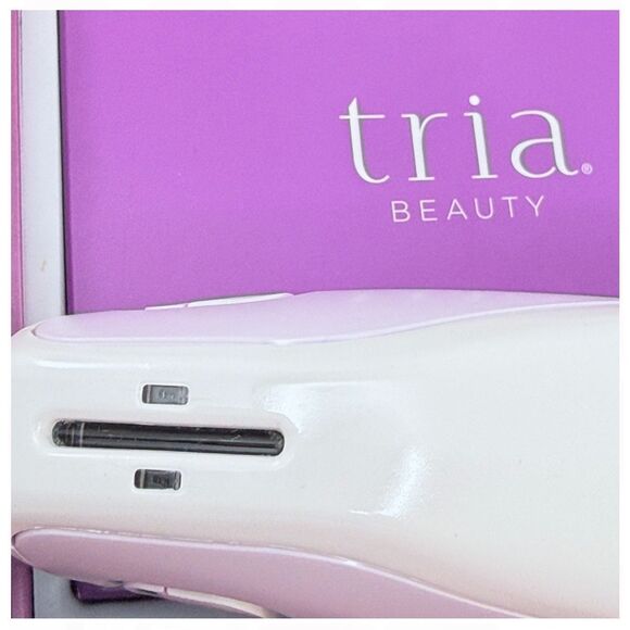 Tria Age Defying Laser Smooth Beauty Dermatology For Youthful Skin Technique - Picture 7 of 13
